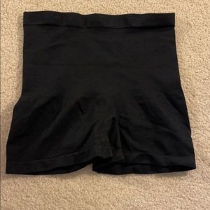 NWOT SkinnyGirl Black Smoother and Shaper